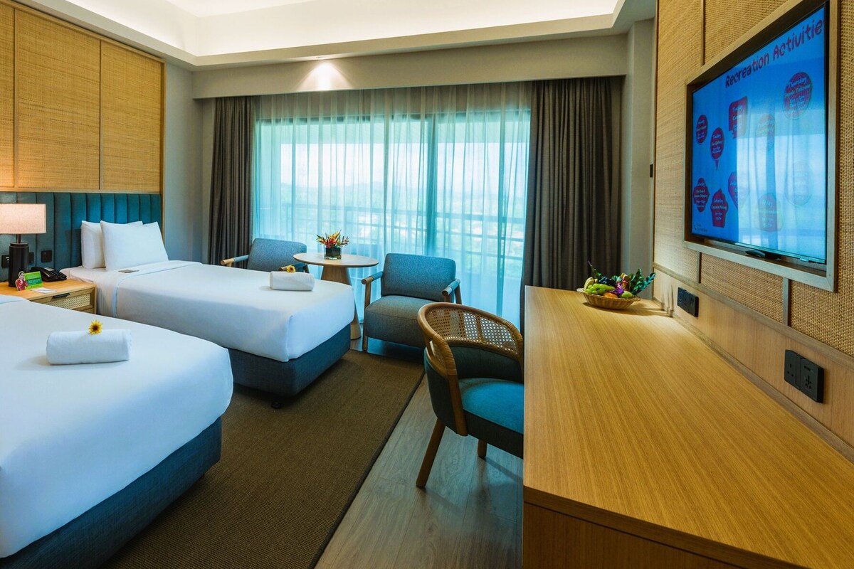 In-room safe, desk, iron/ironing board, free WiFi