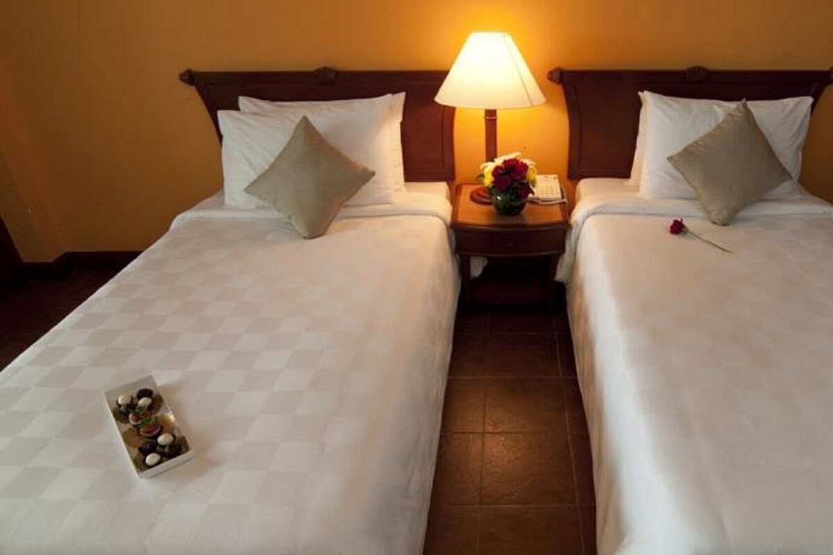 In-room safe, desk, iron/ironing board, free WiFi