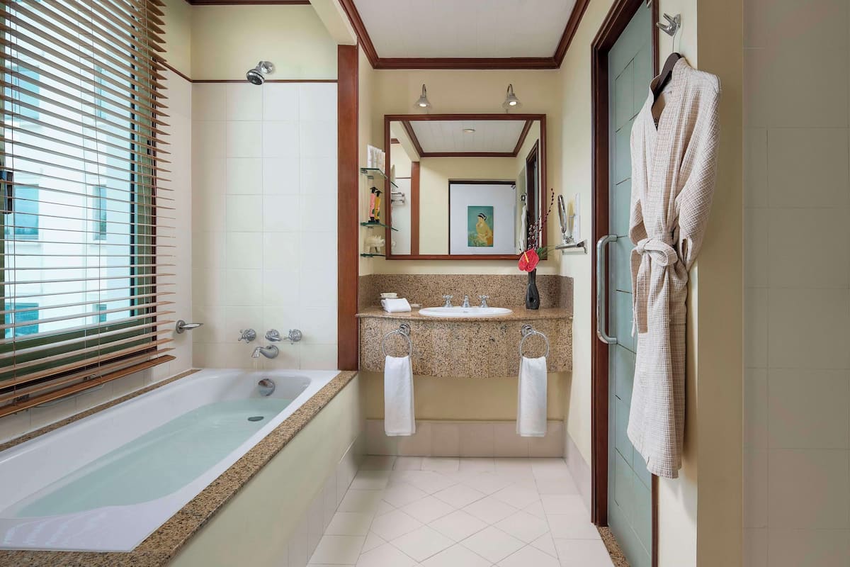 1 bedroom, free minibar items, in-room safe, desk