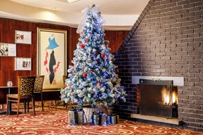 Lobby sitting area - Mercure Livingston Hotel (Livingston)