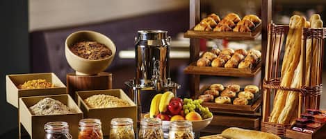Daily full breakfast for a fee