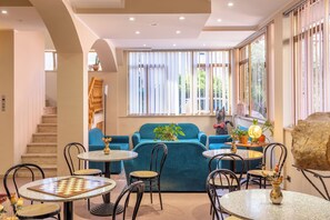 Lobby lounge - Hotel Trasimeno (Passignano sul Trasimeno)