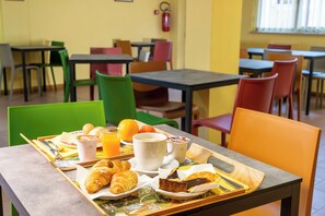 Petit déjeuner continental compris tous les jours