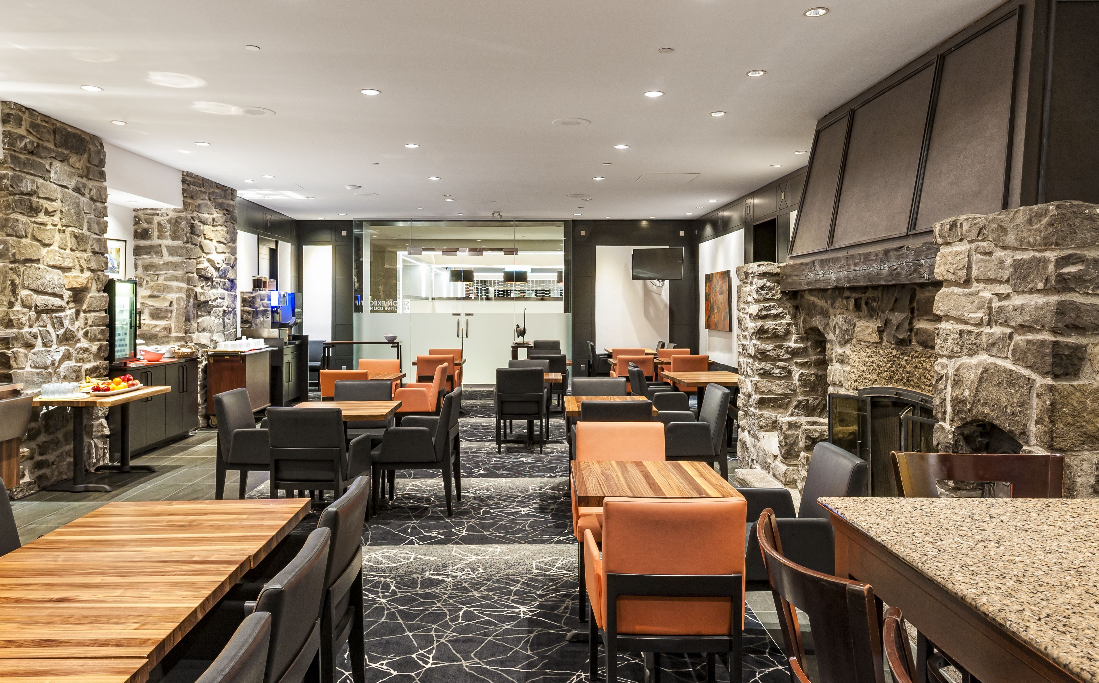 Desayuno buffet todos los días (con cargo) 