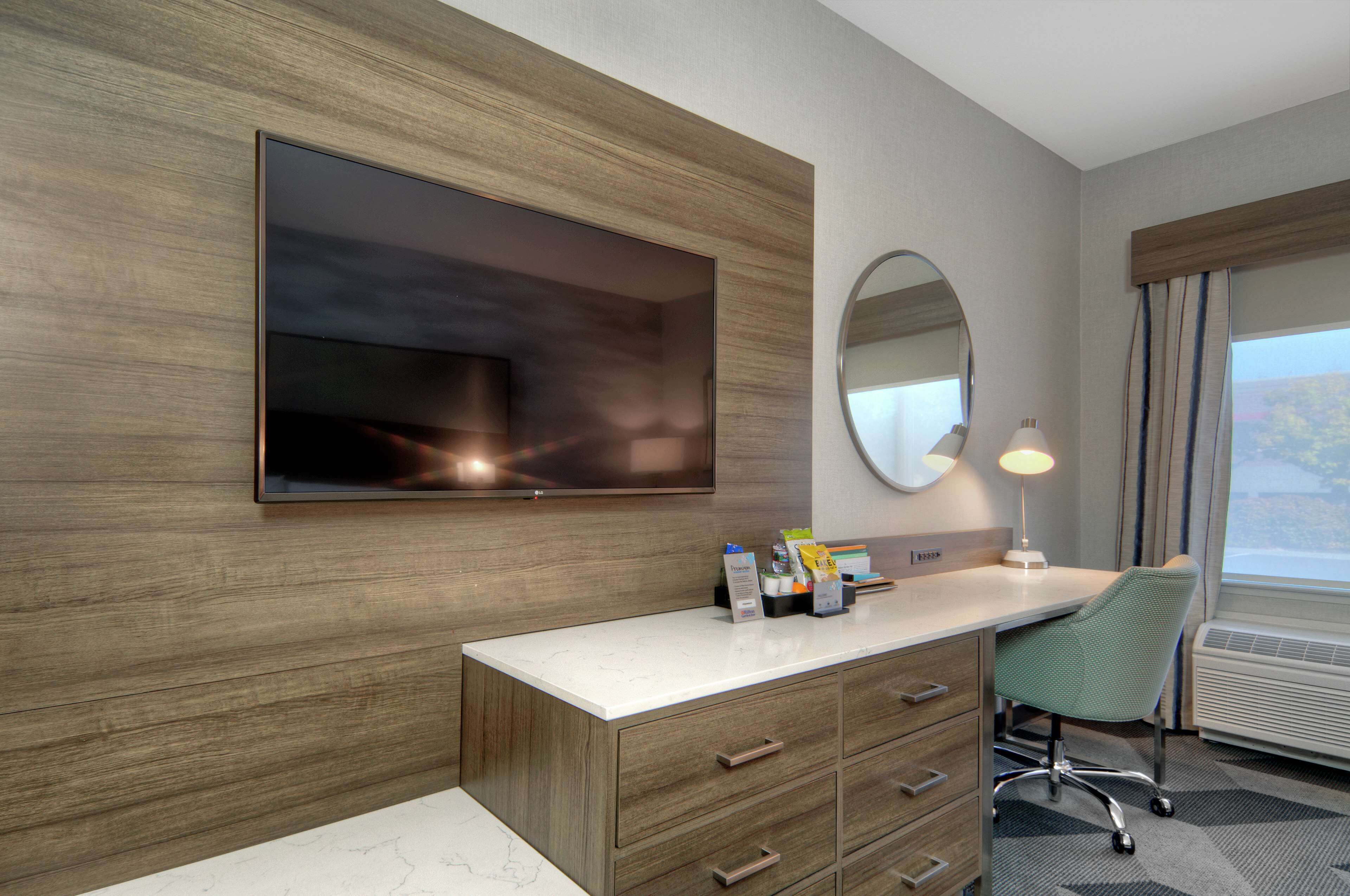 room, 1 king bed (drinks & snacks) | desk, laptop workspace, iron/ironing board, free cots/infant beds