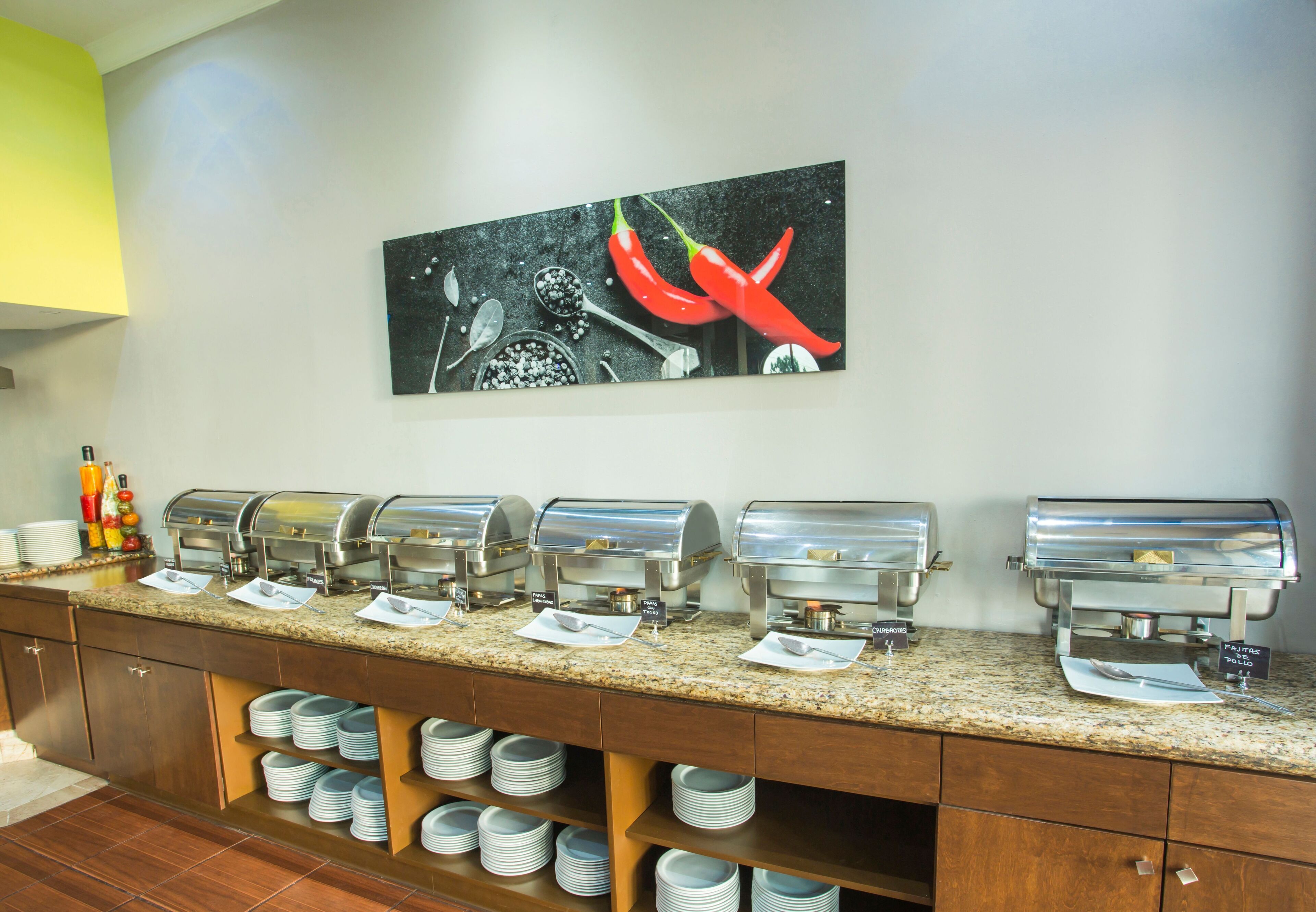 daily buffet breakfast (mxn 315 per person)