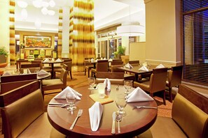 Lobby - Hilton Garden Inn Minneapolis/Eden Prairie (Eden Prairie)