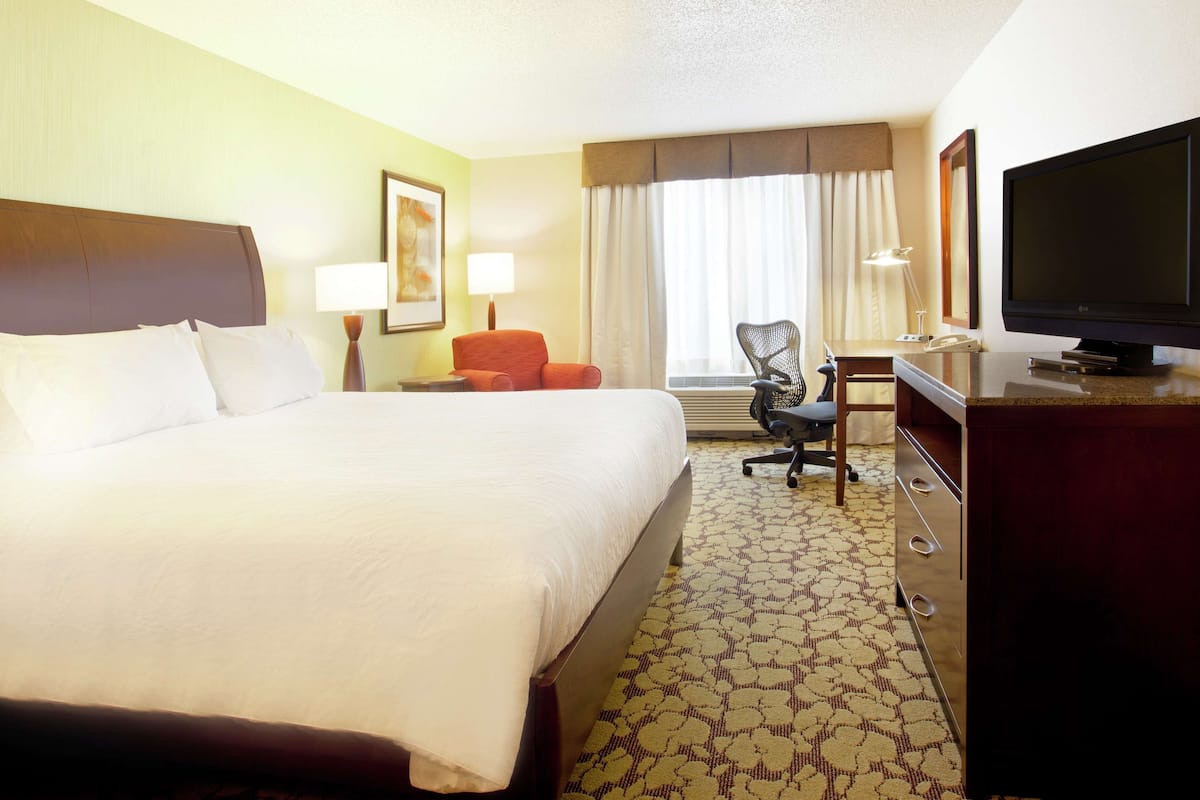 1 bedroom, premium bedding, down comforters, in-room safe