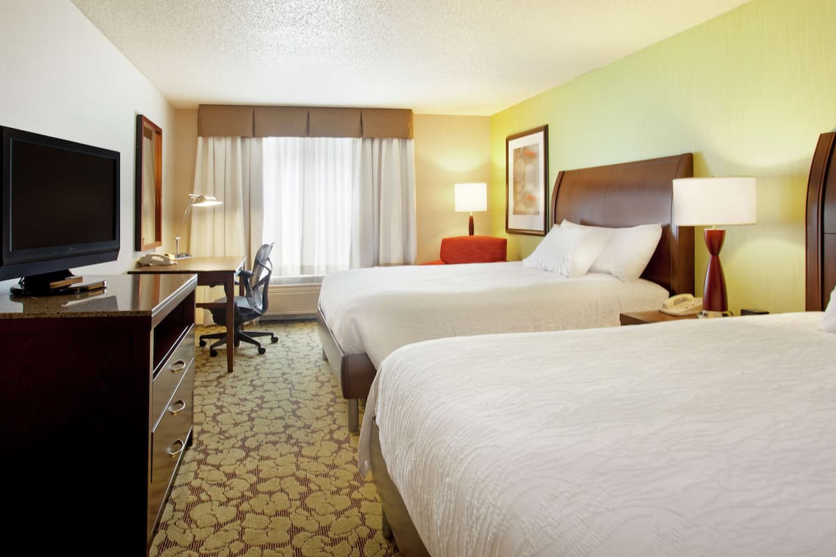 1 bedroom, premium bedding, down comforters, in-room safe