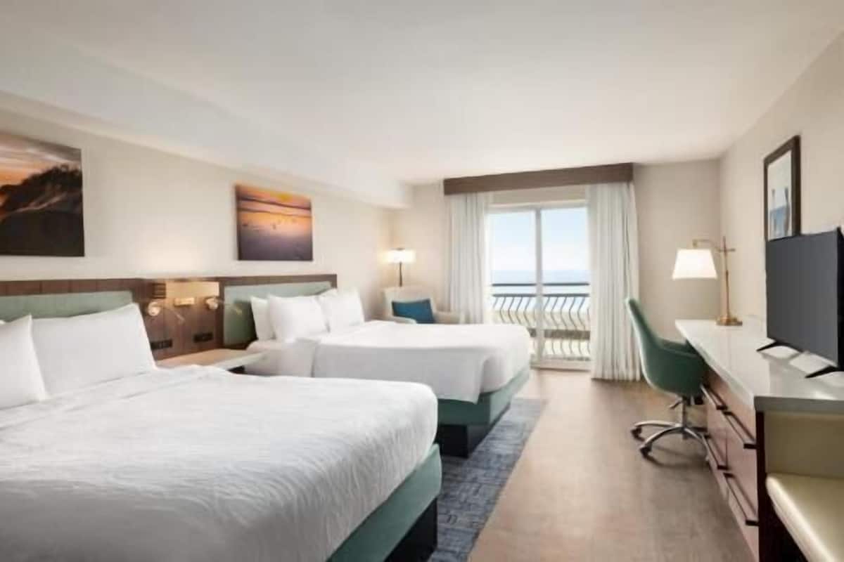 Literie de qualité supérieure, couette en duvet d'oie, bureau