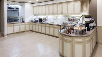 Breakfast served, American cuisine