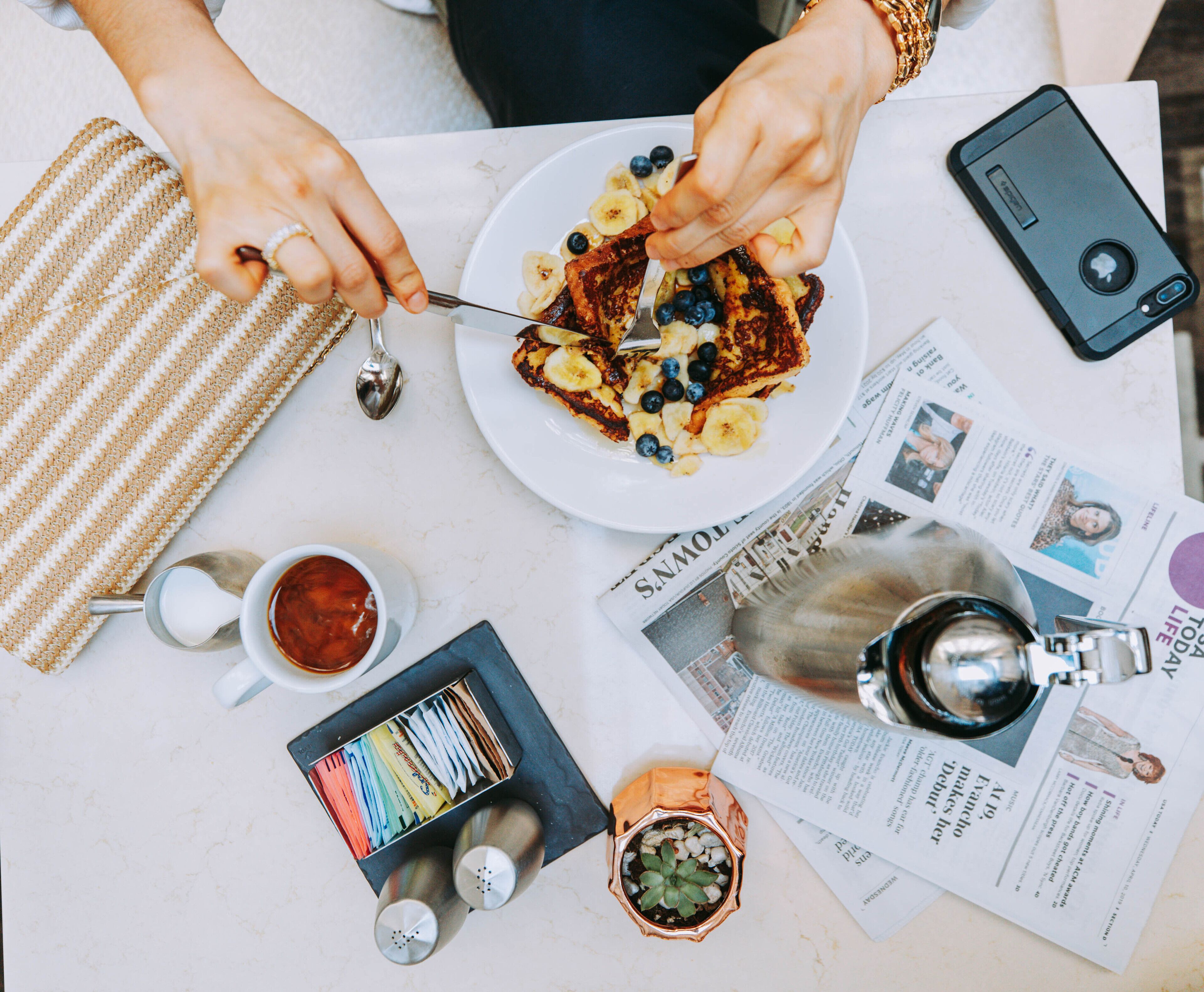 Dagelijks uitgebreid ontbijt (USD 23.00 per persoon)