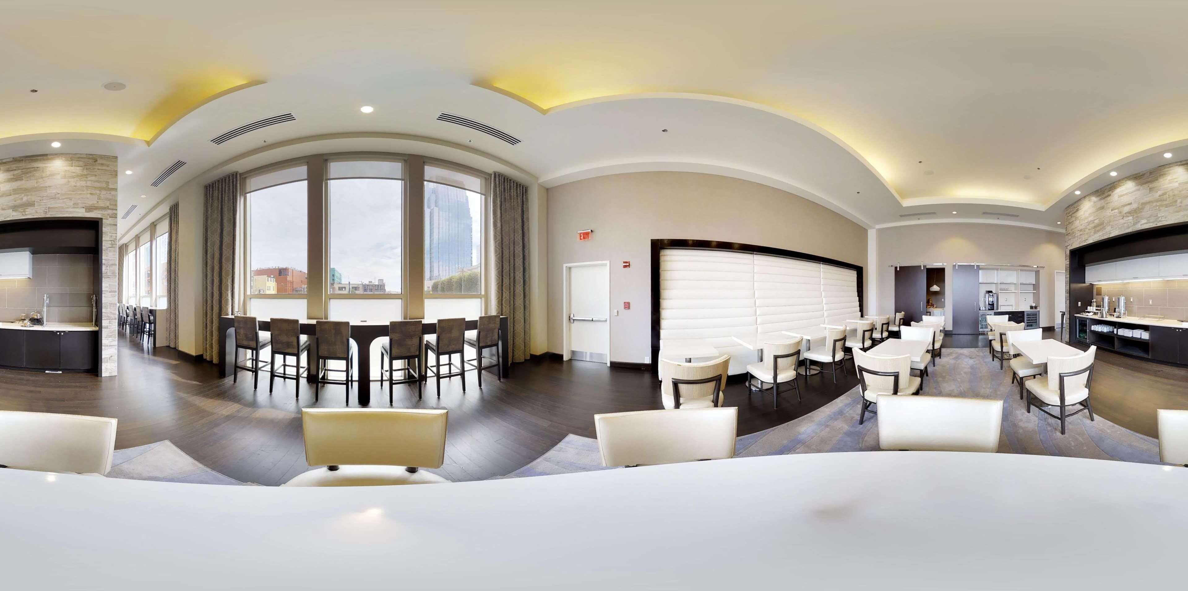 Photo - Hilton Garden Inn Nashville Downtown Convention Center