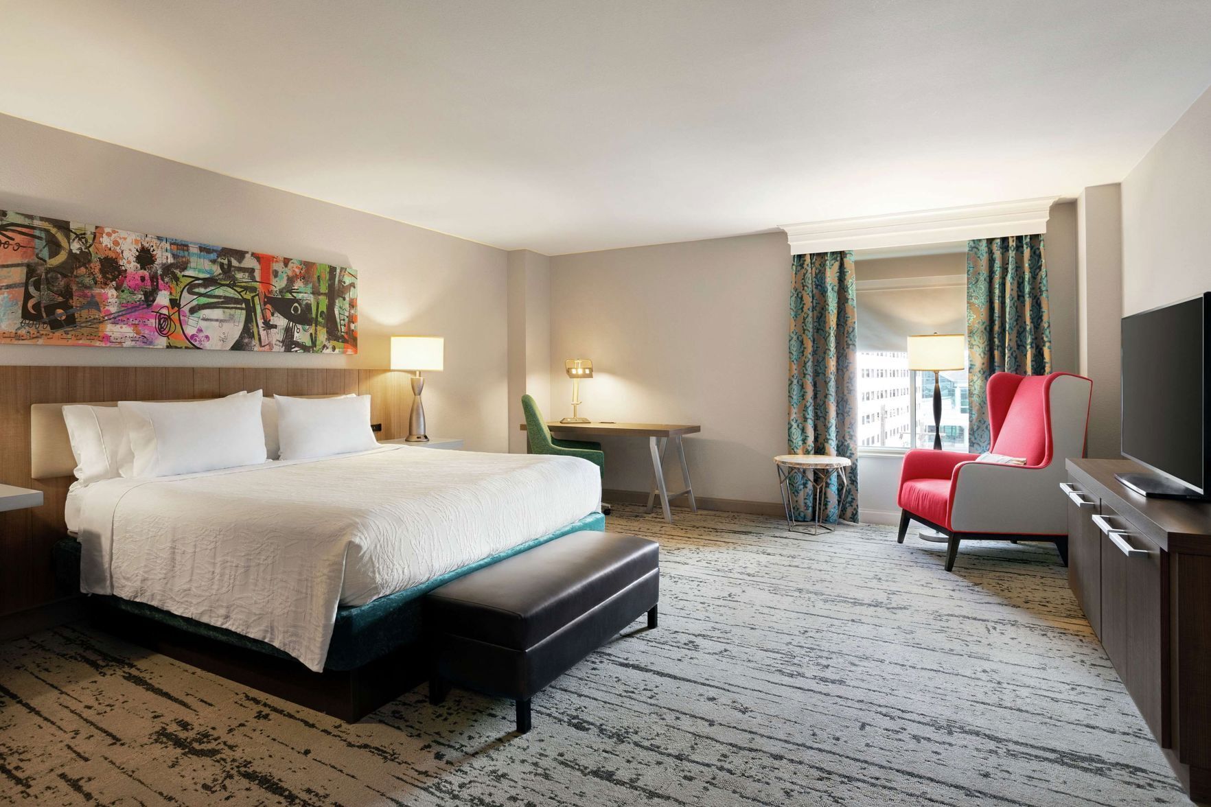 Luxe beddengoed, Select Comfort-bedden, een kluis op de kamer