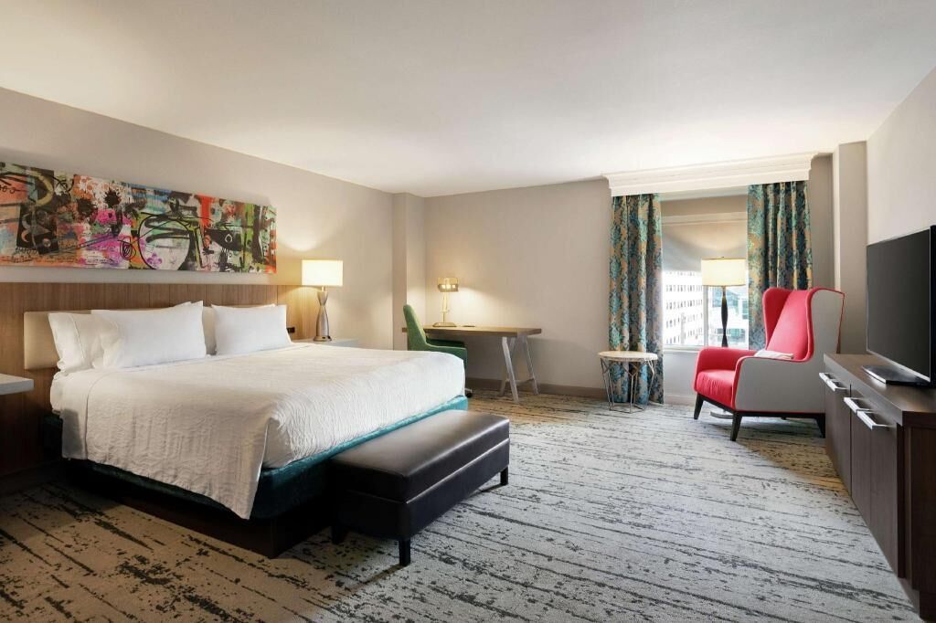 Luxe beddengoed, Select Comfort-bedden, een kluis op de kamer
