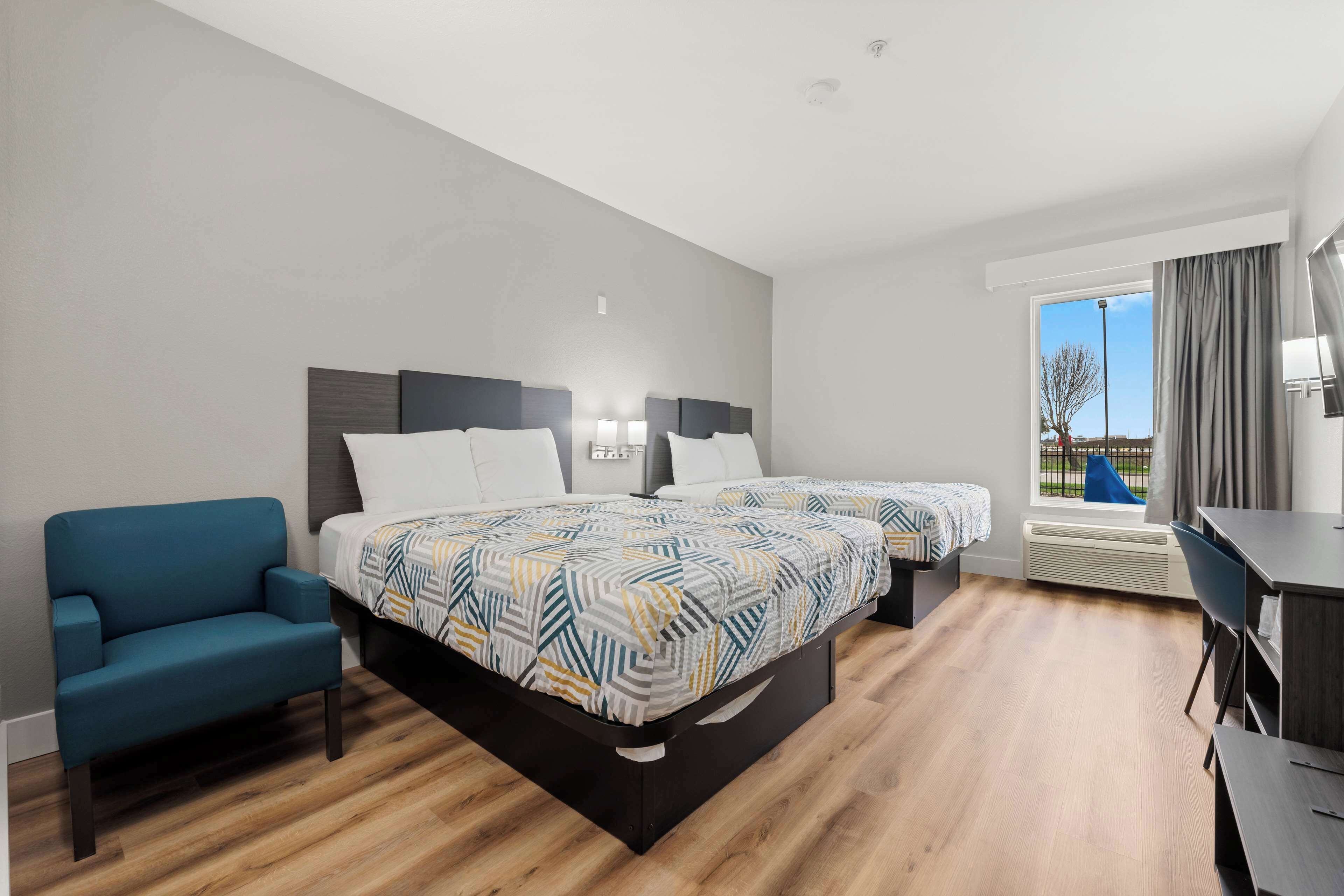 Frigobar, ferros/tábuas de passar roupa, Wi-Fi de cortesia