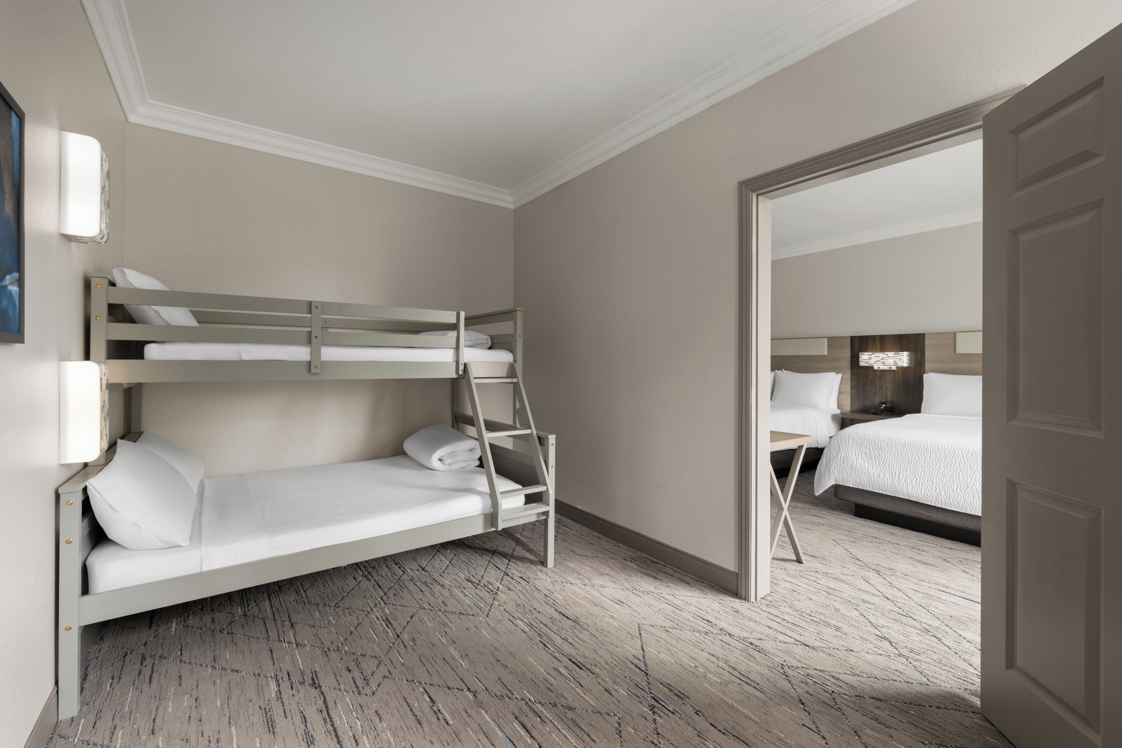 Suite, 2 Queen Beds with Bunk Beds (Extra Floor Space)