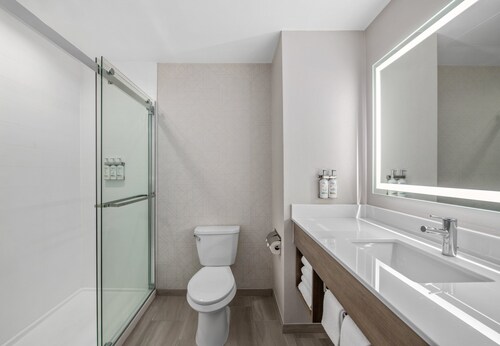 Holiday Inn Express Hotel & Suites San Diego-Sorrento Valley by IHG