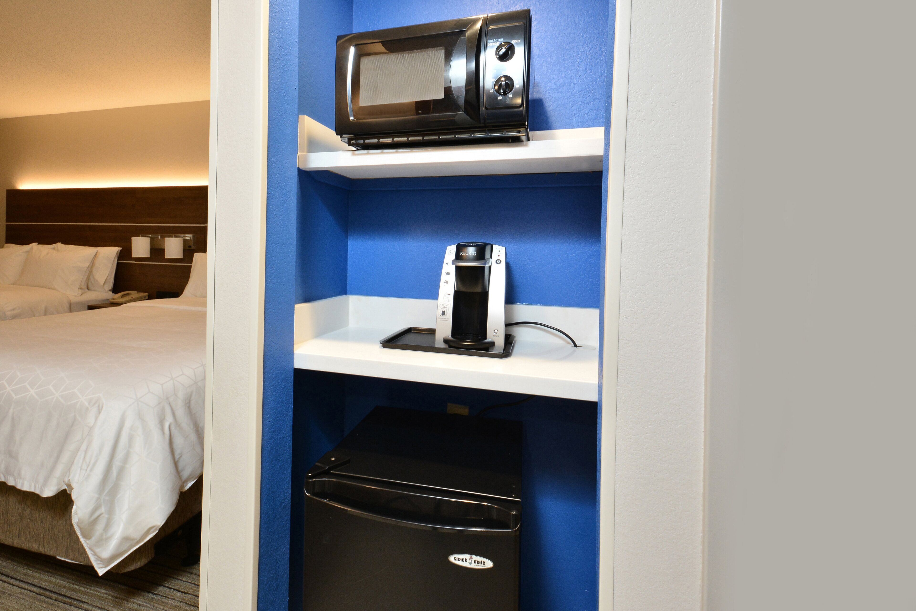 standard room, 2 queen beds, accessible (mobil tub) | room amenity