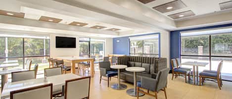 Frokostbuffé er inkludert hver dag