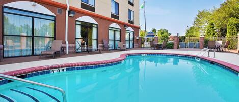 Outdoor pool, open 8:00 AM to 8:00 PM, sun loungers