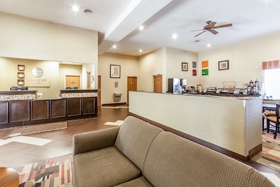 Quality Inn & Suites Portsmouth