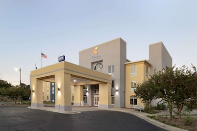 Comfort Inn & Suites Ruston-East