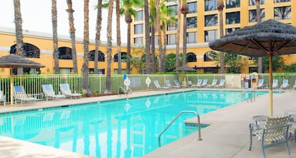 Delta Hotels by Marriott Anaheim Garden Grove