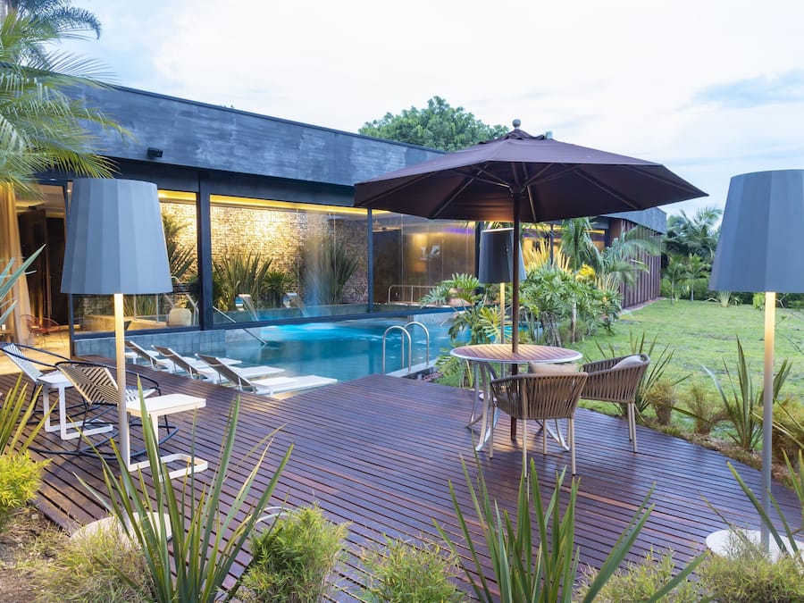 Salas de tratamiento para parejas, un sauna, una bañera de hidromasaje