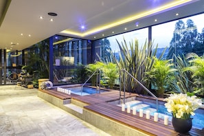 Salle de soins pour les couples, sauna, spa, bain turc/hammam