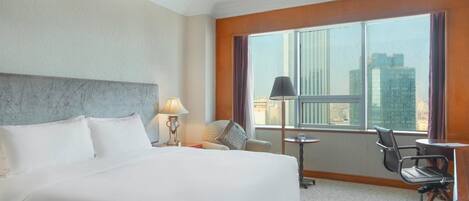 Standard Room, 1 King Bed