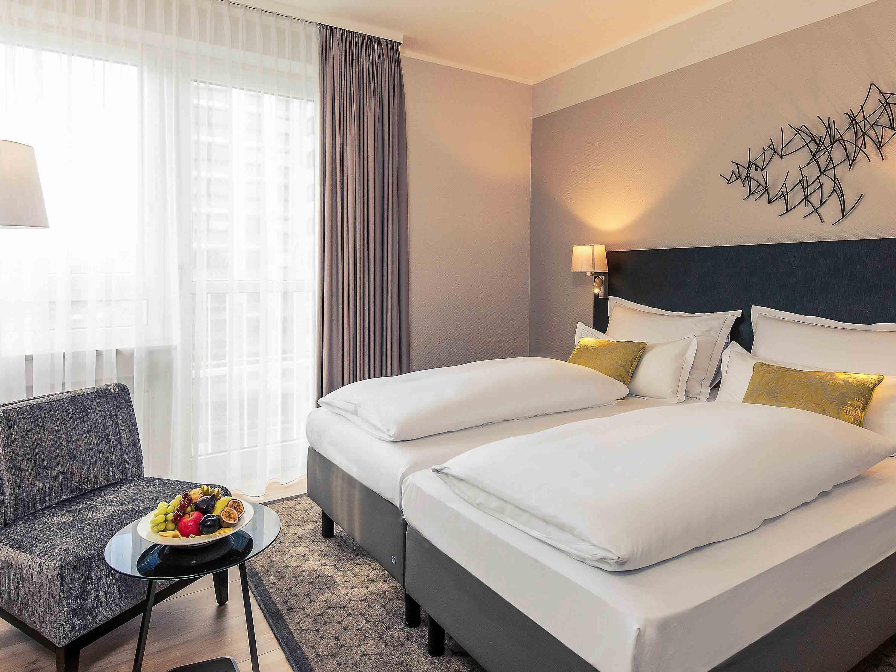 Standard Twin Room, Annex Building | Hypo-allergenic bedding, Select Comfort beds, in-room safe, desk