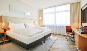 1 Schlafzimmer, Allergikerbettwaren, Select-Comfort-Betten, Zimmersafe