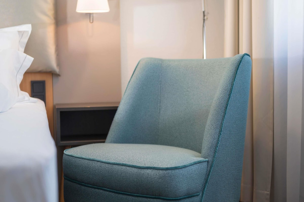 Superior Double Room, 1 Double Bed | Hypo-allergenic bedding, Select Comfort beds, in-room safe, desk