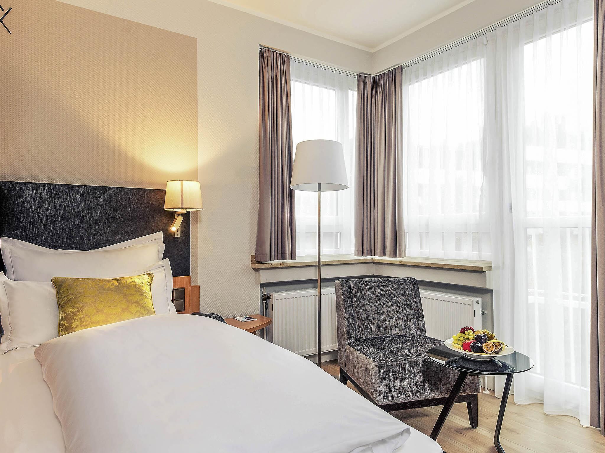 Standard Room, 1 Single Bed, Annex Building | Hypo-allergenic bedding, Select Comfort beds, in-room safe, desk