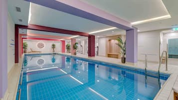 Innenpool, Liegestühle