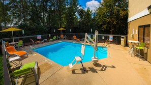 Seasonal outdoor pool, open 10:00 AM to 8:00 PM, sun loungers