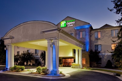 Holiday Inn Express Hotel and Suites Kinston by IHG