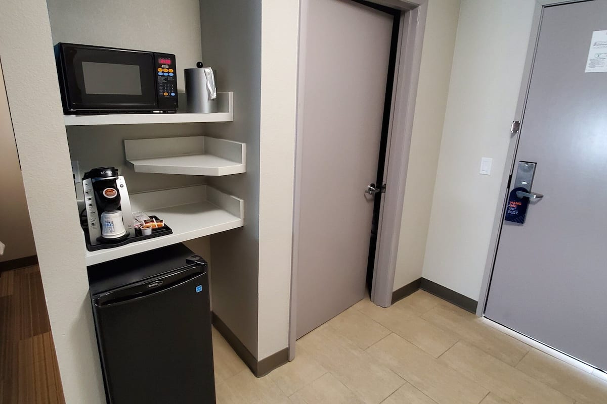 Coffres-forts dans les chambres, bureau