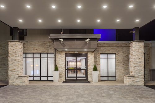 Holiday Inn Express Hotel & Suites Providence-Woonsocket by IHG