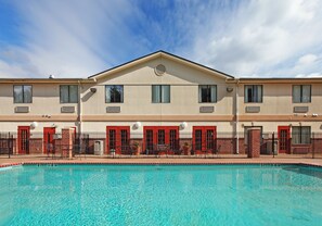 Seasonal outdoor pool