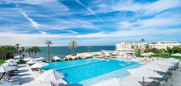 Vue sur la plage ou l’océan