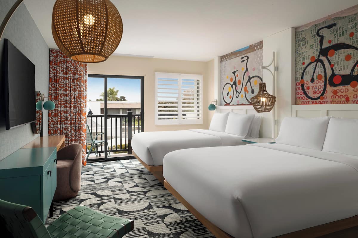 Hypo-allergenic bedding, in-room safe, desk, soundproofing