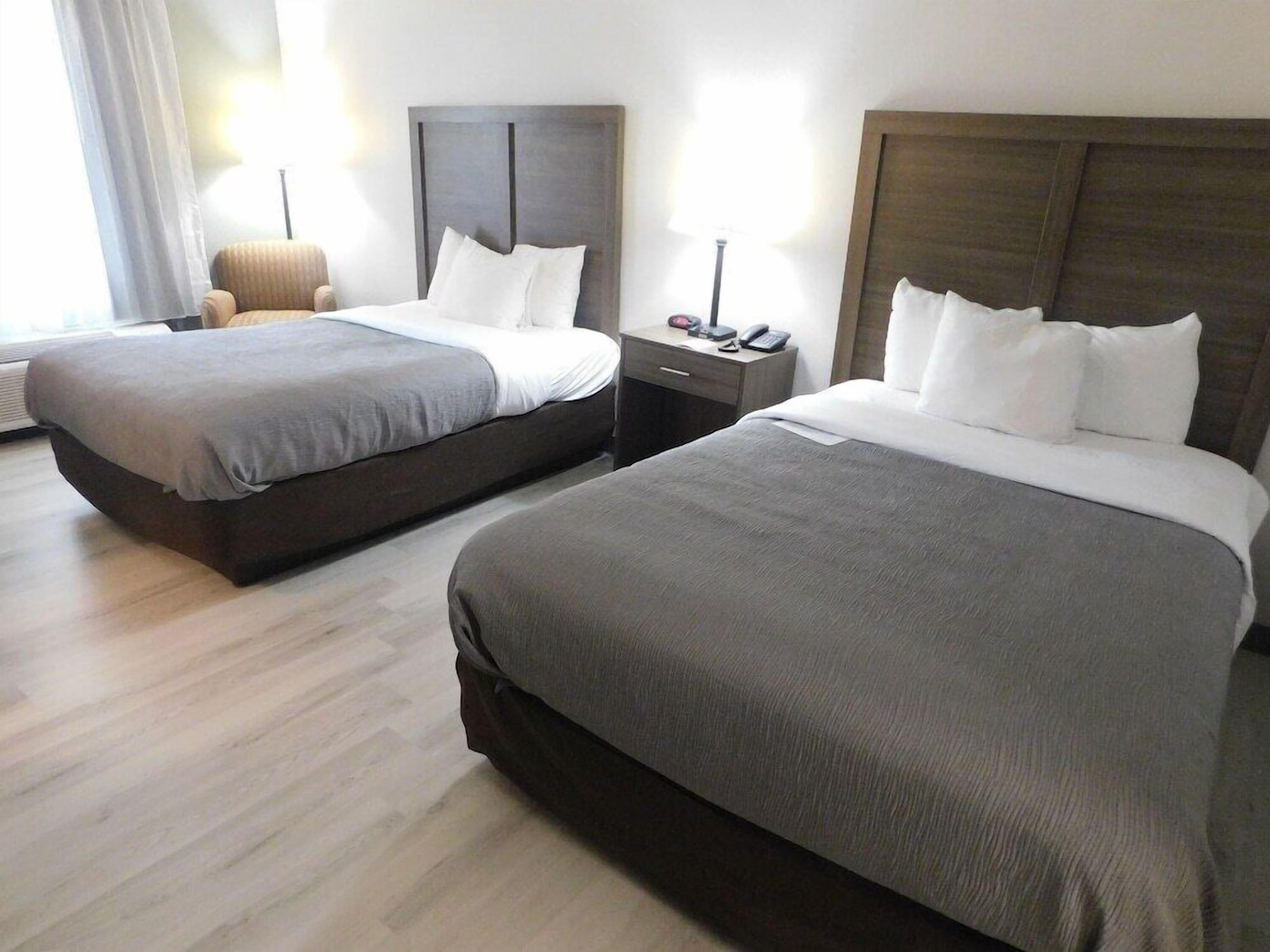 Desk, blackout drapes, iron/ironing board, free WiFi
