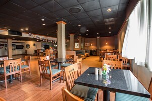 Free daily self-serve breakfast