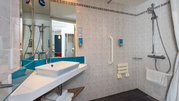 Standard Room, 1 Double Bed, Accessible (with Free Hot Breakfast) | Bathroom | Shower, eco-friendly toiletries, hair dryer, towels