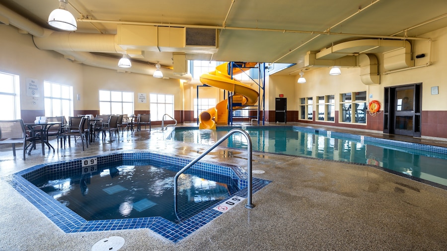 Holiday Inn Express & Suites Edmonton International Airport by IHG