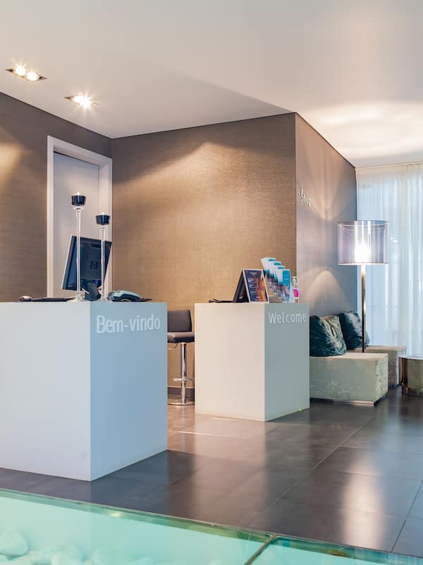 Couples treatment rooms, body treatments, hydrotherapy, aromatherapy