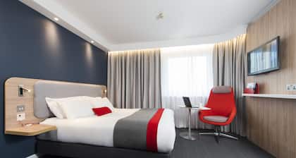 Holiday Inn Express Glasgow Airport by IHG