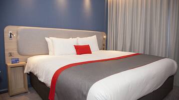 Standardværelse - 1 kingsize-seng (with Free Hot Breakfast) | Skrivebord, arbejdsområde til bærbare computere, mørklægningsgardiner